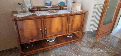 Credenza bassa con alzatina in stile Art Decò