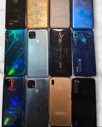 Lotto smartphone da riparare 12 pezzi
