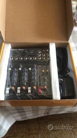 Mixer 4 canali