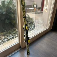 Sci Fischer RC4 Pro con attacchi integrati 151cm