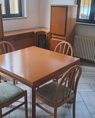 Tavolo da tinello con 4 sedie in coordinato
