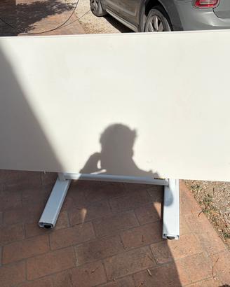 Tavolo da disegno regolabile