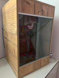 Teca in legno e vetro