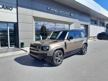 Land Rover Defender 3.0D I6 200 110 X-Dynamic...