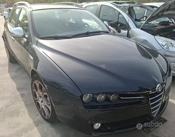 ALFA ROMEO 159 per ricambi usati