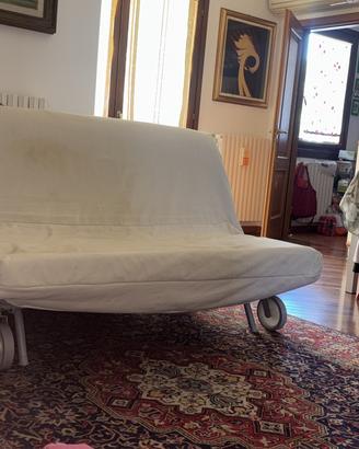 divano letto  in buono stato ikea