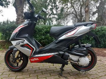 APRILIA SR50 ANNO 2015 PARI AL NUOVO