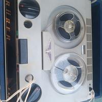 Registratore a valigetta con microfono