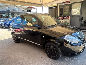 Lancia Ypsilon 1.4 Platinum Ecochic GPL