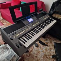 Yamaha psr-670