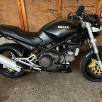 Ducati Monster 750 Dark