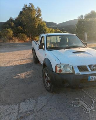 Nissan navara per pezzi
