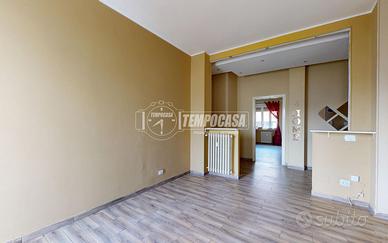 TRILOCALE AL PRIMO PIANO LIBERO SUBITO !!