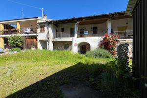 CASA SEMINDIPENDENTE A SANFRONT