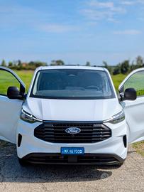 Ford Transit Custom 2024 2.0 EcoBlue 136 cv