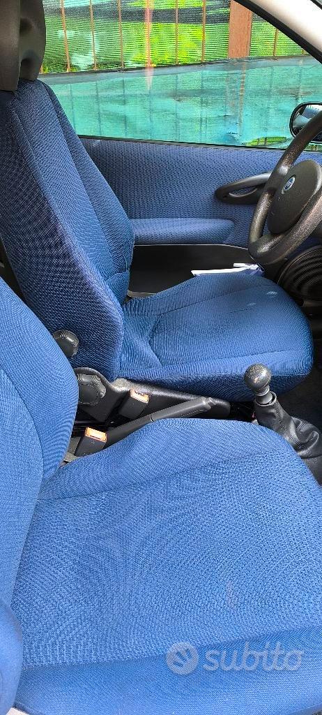 Fiat Punto 2004 photo 3