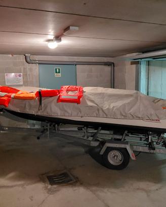 Natante Boston Whaler 15, Suzuki 40, carrello