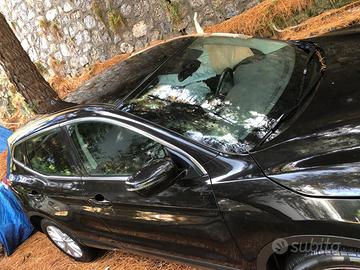 Nissan Qashqai incidentata 1.5 DCI dicembre 2015