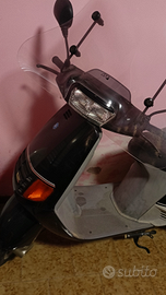 Piaggio quartz 50