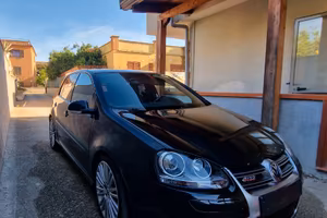 Volkswagen Golf 5 R32 V6 3.2