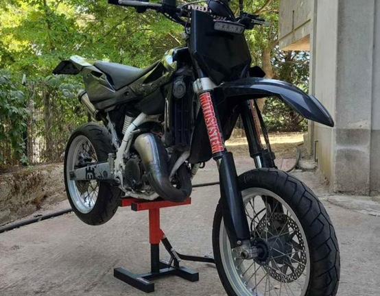 Motard husqvarna 125