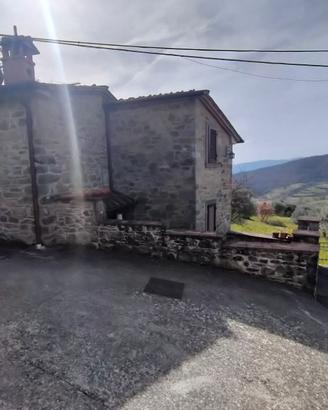 Terra tetto in pietra
