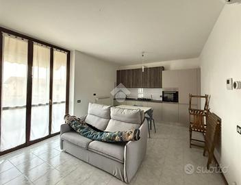 2 LOCALI A CAPRIATE SAN GERVASIO