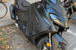 Tmax 560 2025