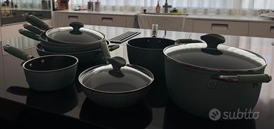 BATTERIA DI PADELLE E CASSERUOLE ANTIADERENTI