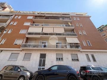 4 LOCALI A TORINO
