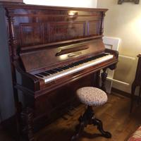 Pianoforte verticale antico