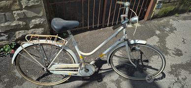 Bicicletta da donna Ceriz ruota 26 bianca