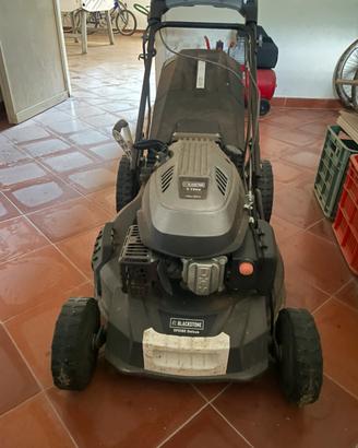 Rasaerba a scoppio trazionato Blackstone  Sp530E