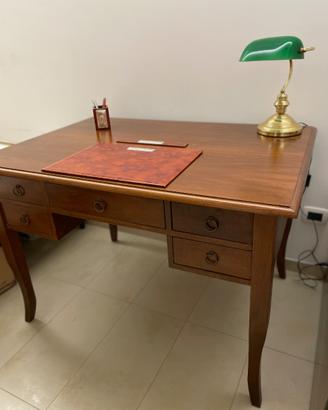Scrivania in legno arte povera
