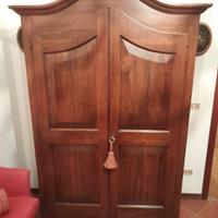 Armadio 2 ante i con cappello a gendarme 