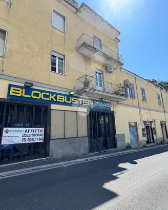 NEGOZIO A ALBANO LAZIALE