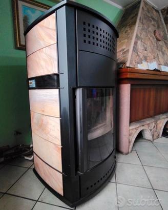 Stufa pellet FAMAR "FENIX 34 kw"  IDRO