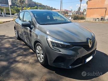 Renault Clio i.m.p.i.a.n.t.o. Gpl c.a.s.a. m.a.d.r