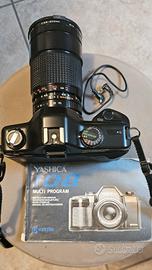 Macchina fotografica a rullino Yashica