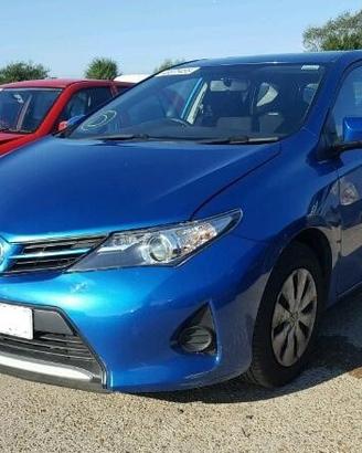 Batterie auris hybrid 2013 - batterie