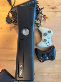 Xbox 360 con videogiochi