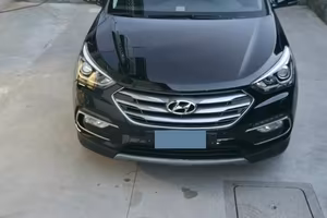 Hyunda Santa Fe