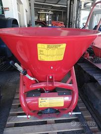 Spandiconcime nuovo, marca Cosmo capacità 500 Kg