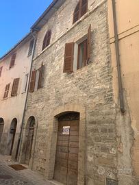 Palazzo cielo terra a Sassoferrato