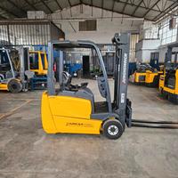 Carrello elevatore jungheinrich 16.q.li triplex