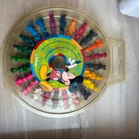 Ruota di pastelli a cera disney