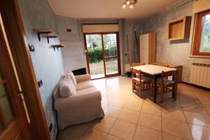 Bilocale con giardino privato