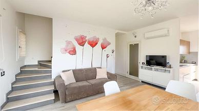 Villa bifamiliare con giardino