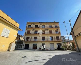 4 LOCALI A VILLA SAN GIOVANNI