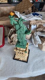 LEGO Architecture 21042 – Statua della Libertà.  M